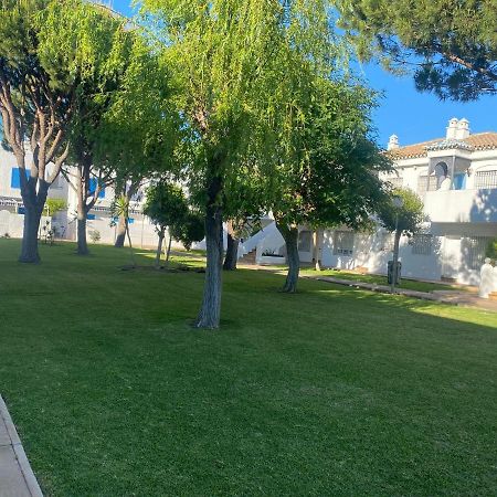 Apartamento La Almadraba Chiclana de la Frontera Exterior photo